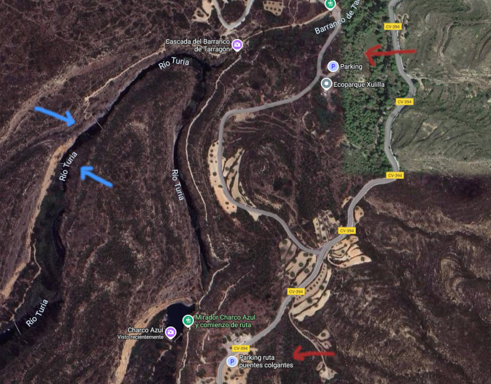 Parkplätze der Route zu den Hängebrücken in Chulilla