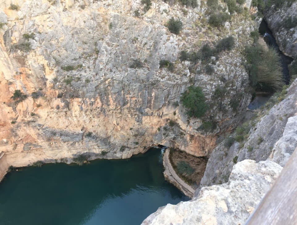 Charco azul vom Aussichtspunkt La Carrucha